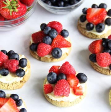 Gluten-Free-Fruit-Cookie-Pizza