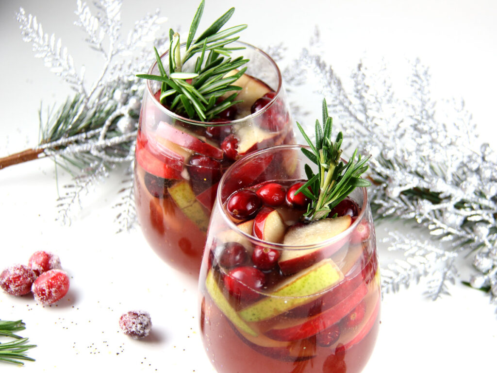 White Christmas Sangria two glasses.